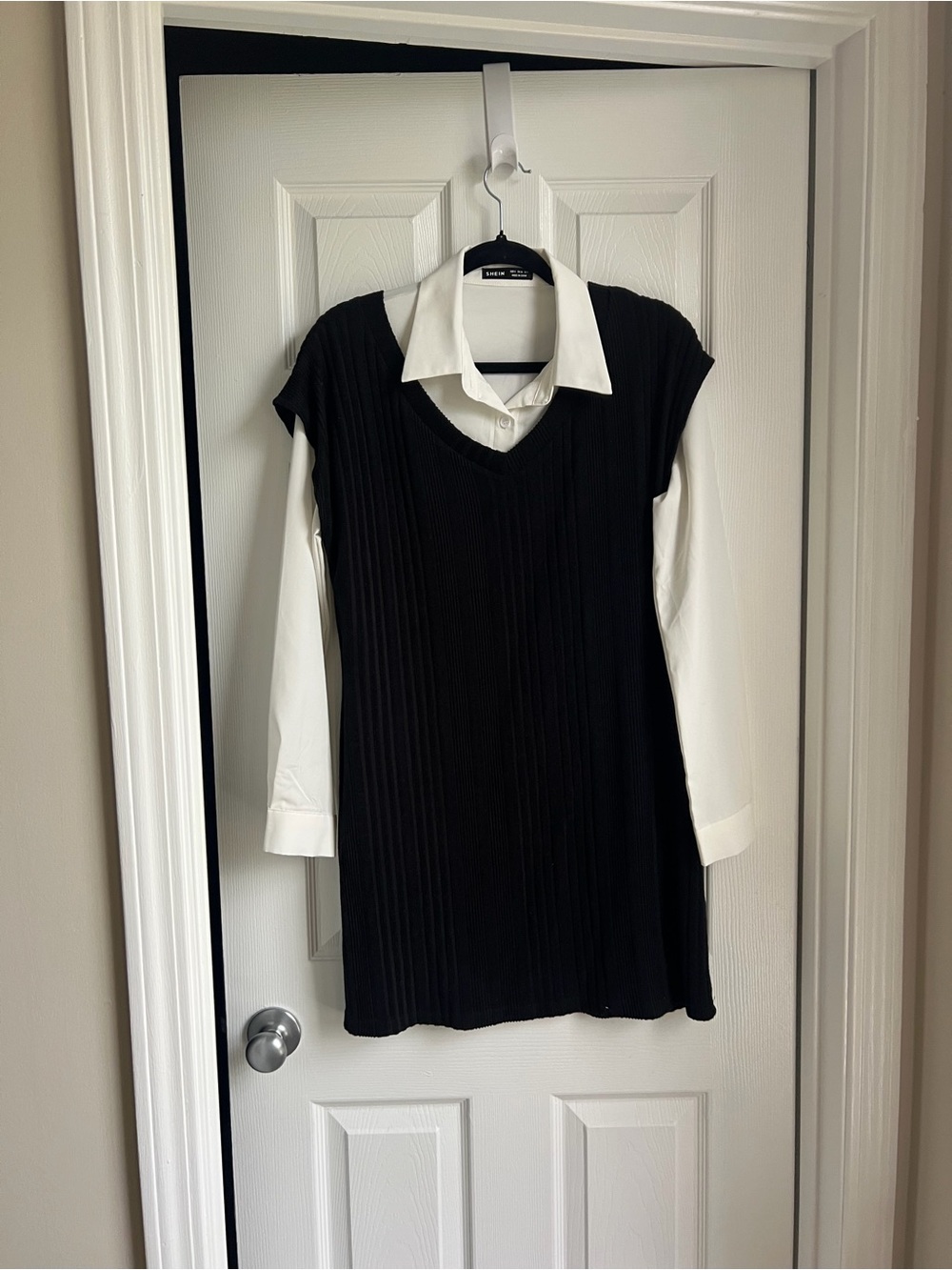 SHEIN Black Velvet Hanger with White Shirt Collar